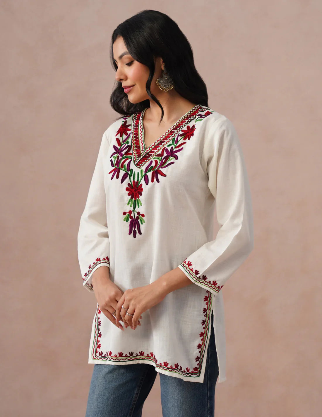 White Cotton Kurti – Vibrant Multicolor Aari Embroidery | Daily Ethnic Wear