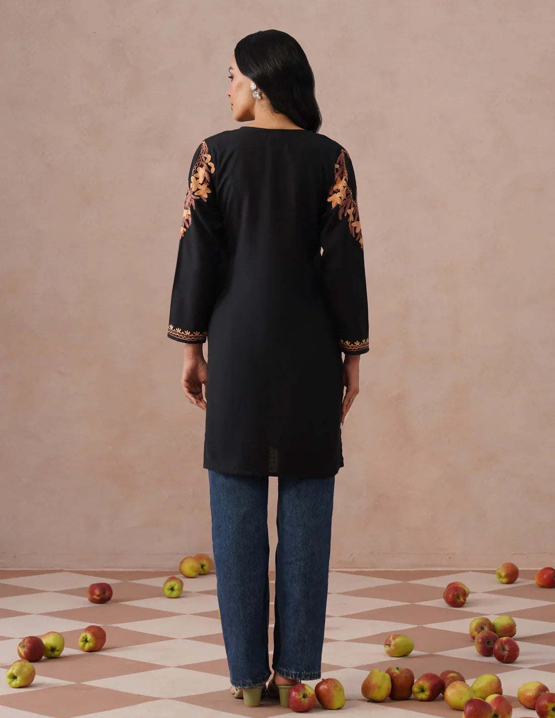 Black Cotton Kurti – Classic Plain Style | Versatile Daily Ethnic Wear